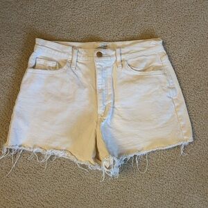 Universal Thread Cream Jean Shorts